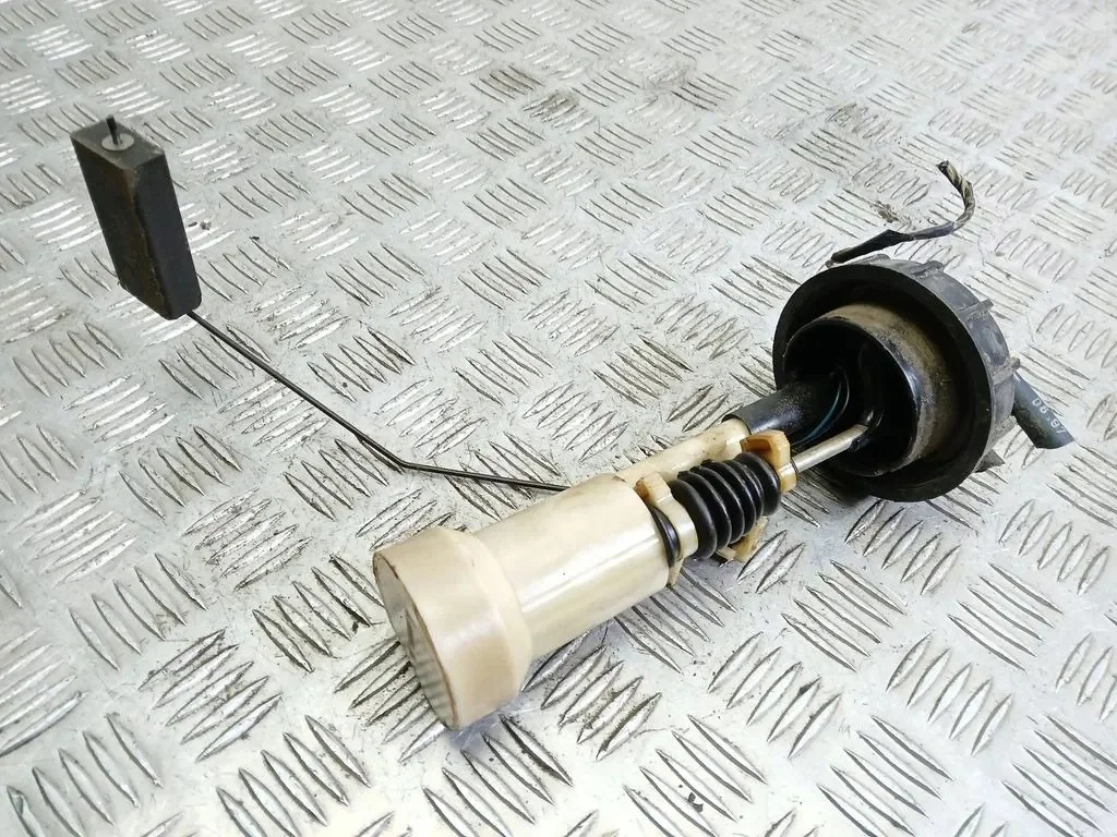 Geber Kraftstofftank Seat Ibiza II 1,9D 6N0919183A thumbnail 1