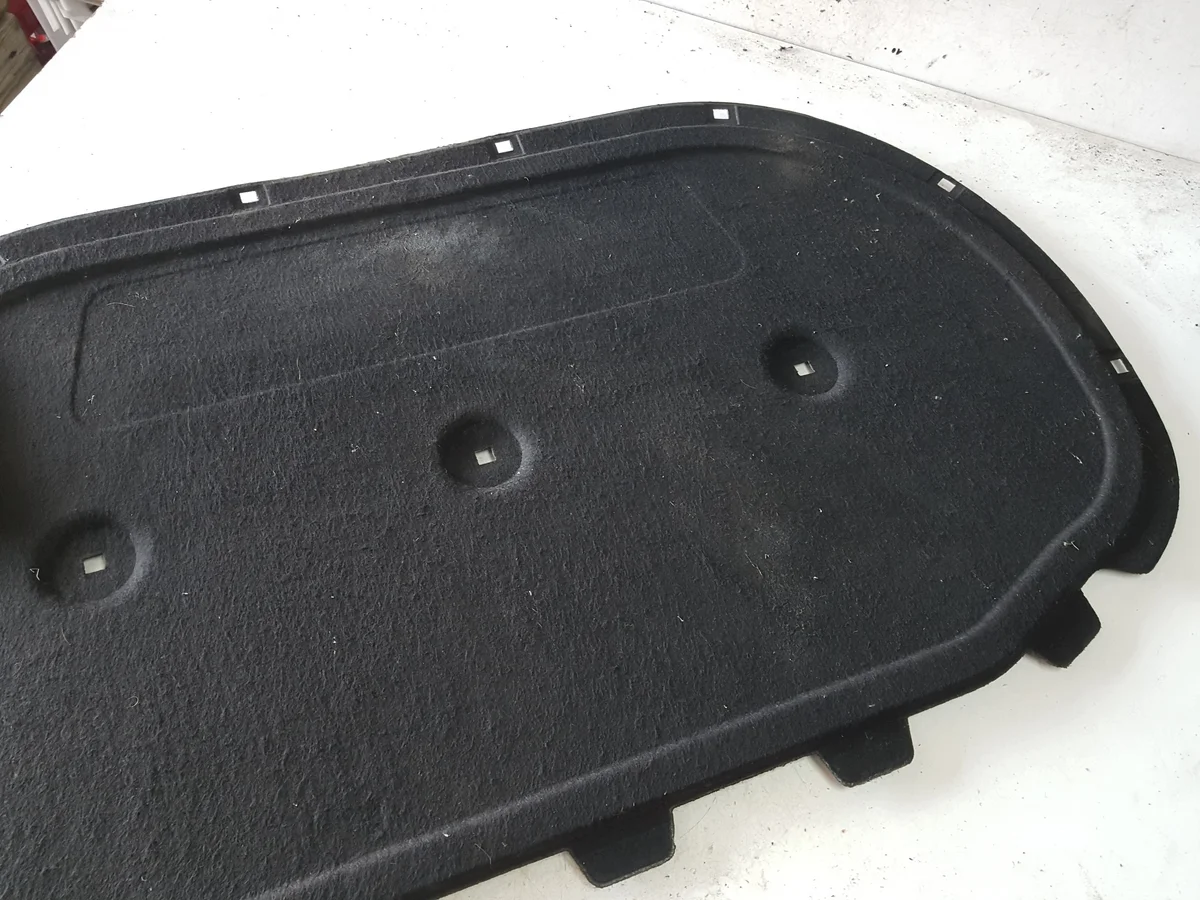 VW Passat B8 14-18 Dämmung Motorhaube image 4