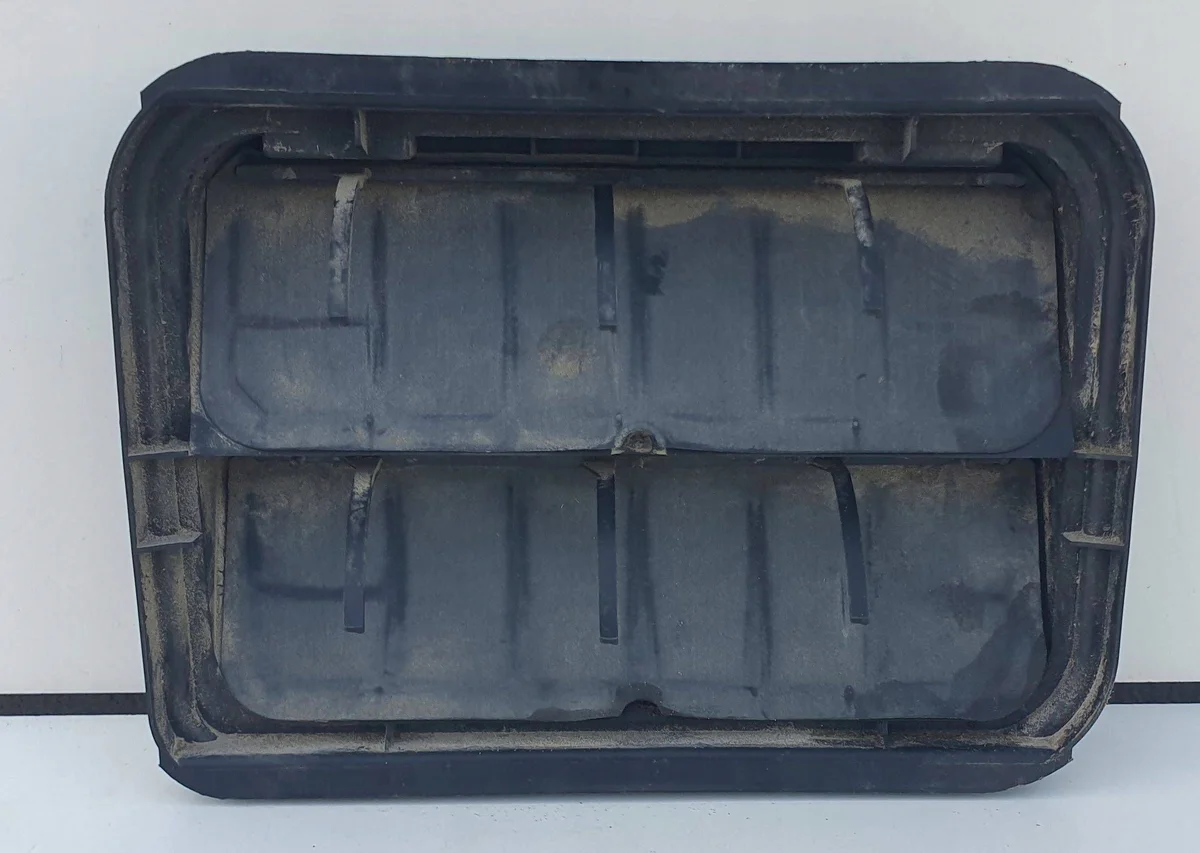 Lüftungsgitter hinten Renault Megane III thumbnail 1