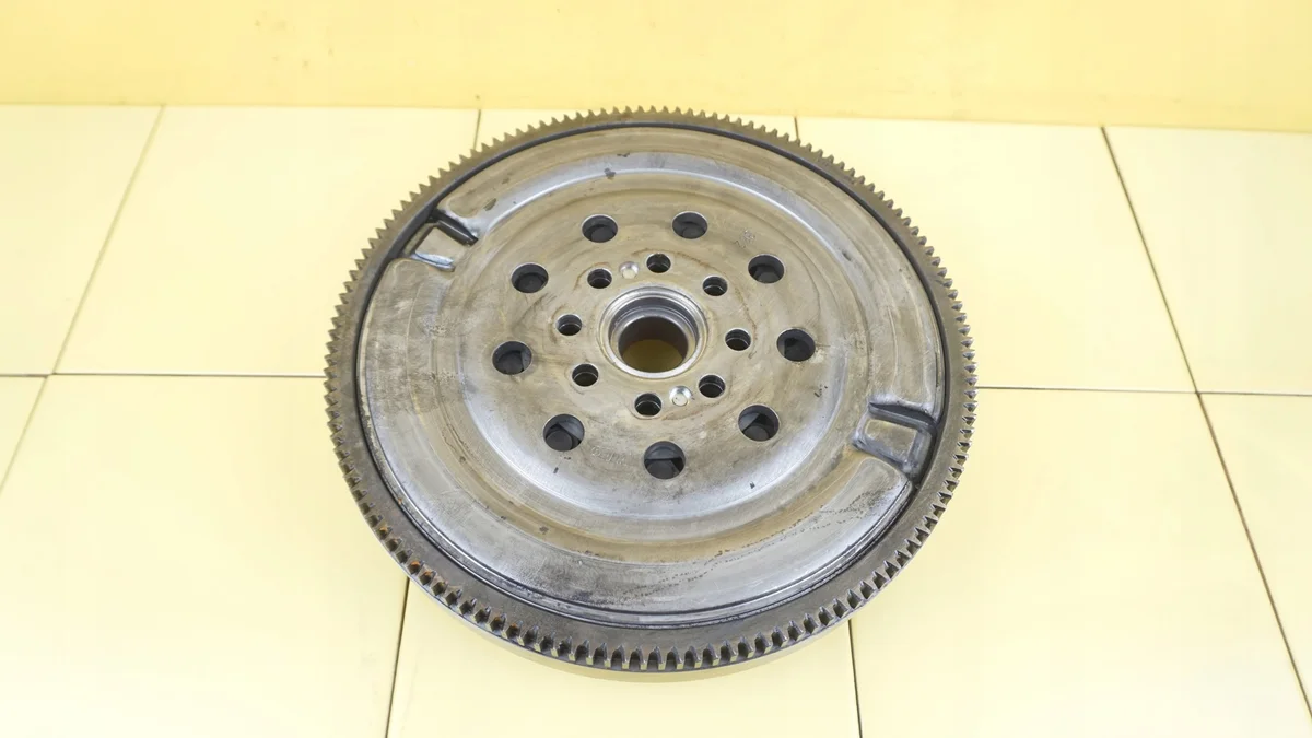 Schwungrad Opel 1.6 CDTI B16DTH gebraucht image 3