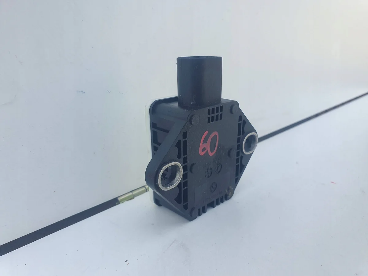 Audi Q5 SQ5 8R 3.0 TFSI ESP Sensor image 4