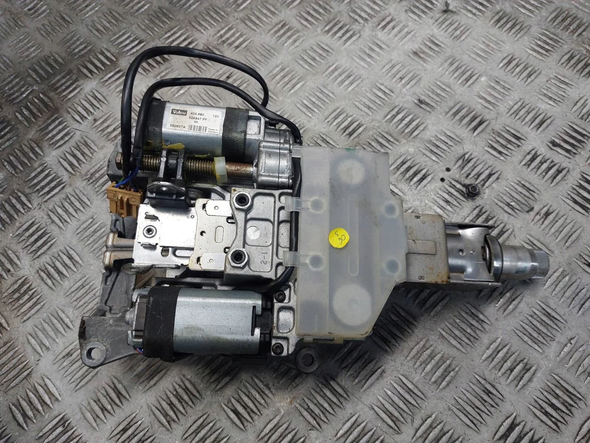 Ohjauspylväs Audi A8 D3 4E0419512B