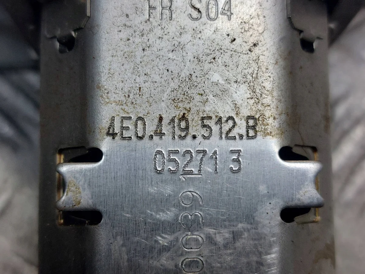 Audi A8 D3 Steering Column Used image 4