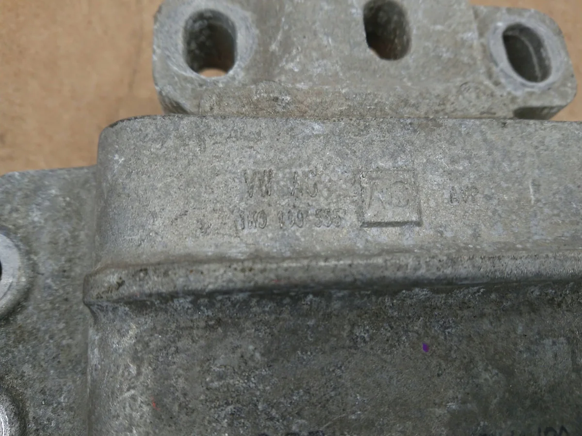 Audi VW SKODA Motorlager 1K0159555 image 7
