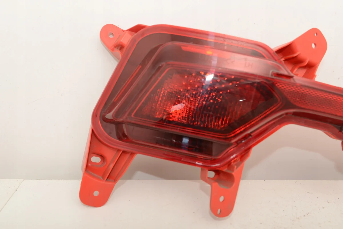Faro Antinebbia Hyundai OE 92405-Q0200 image 4