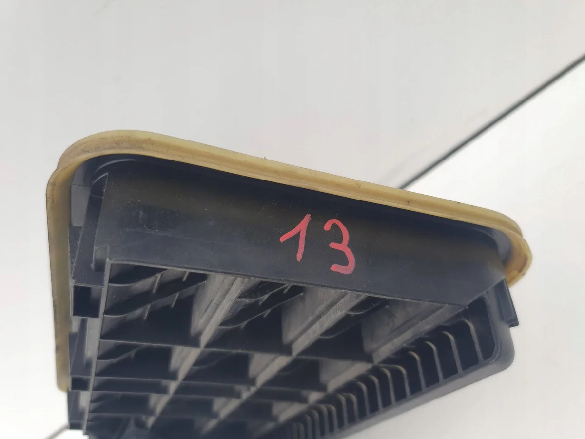 Lüftungsgitter hinten VW Touareg II image 6