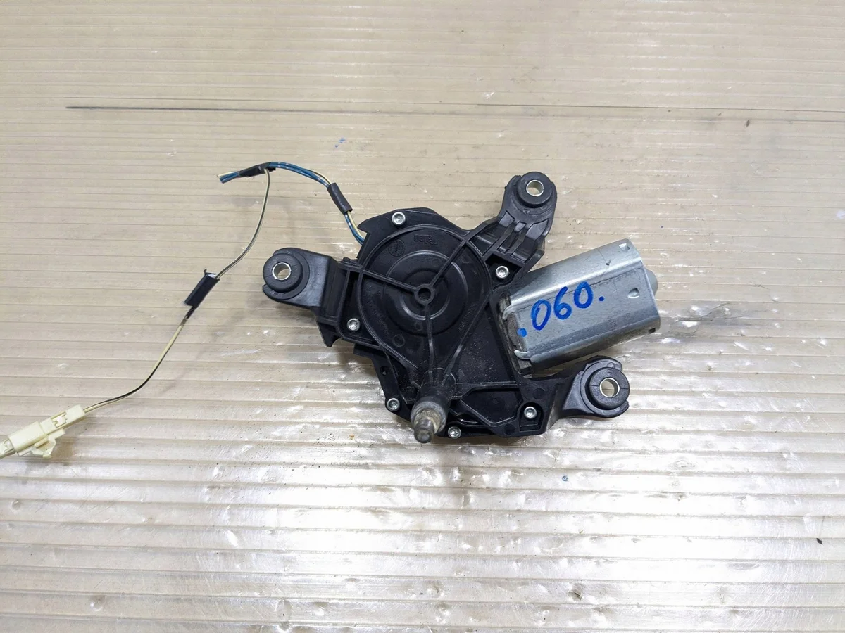 Motor Limpa Para-brisa Traseiro Toyota Yaris I 85130-0D010