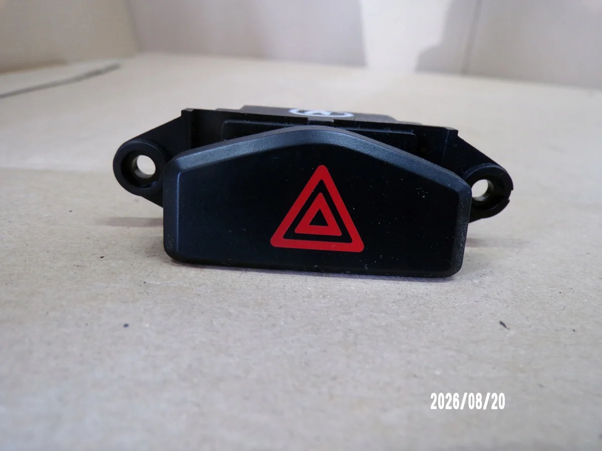 Kia Carens II Interruptor de Emergencia Usado