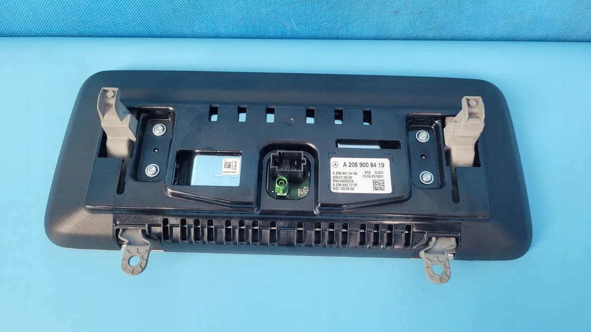 MERCEDES W206 C200 23r Mittaristo A2069008419 image 6
