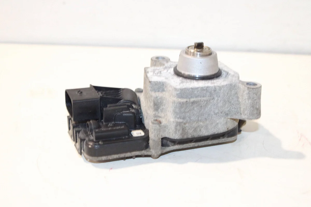 BMW OE 7635636 Atuador Redutor Usado