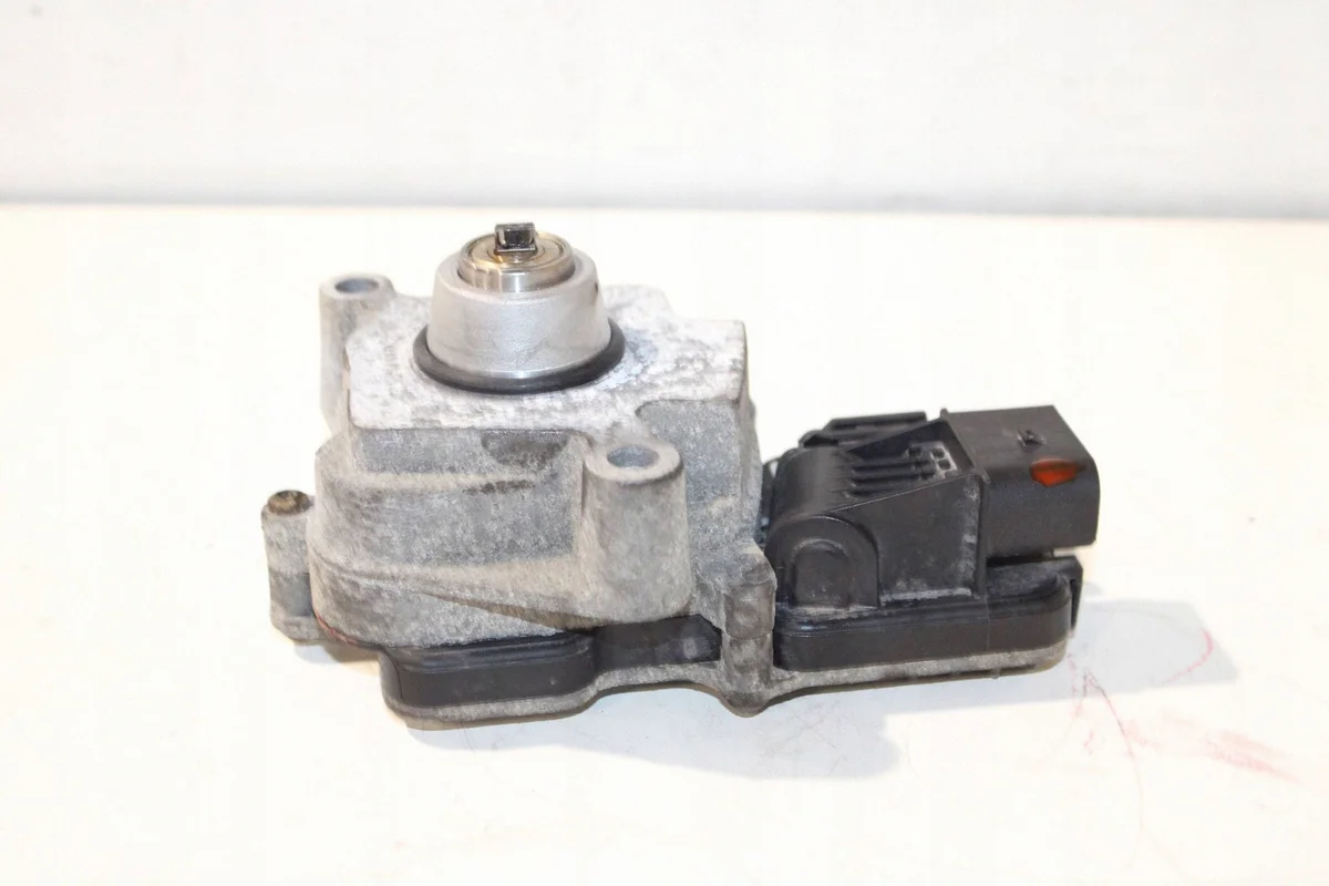 BMW 7635636 Stellmotor Verteilergetriebe Gebraucht image 3