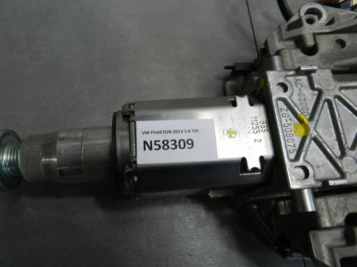 Coluna de Direção Volkswagen Phaeton Usada image 3