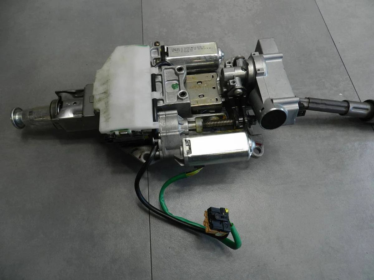 Coluna de Direção Volkswagen Phaeton Usada image 4