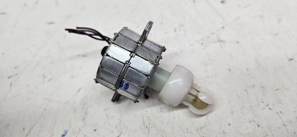 BMW 1 F40 Scheinwerfer-Stellmotor LED gebraucht thumbnail 4