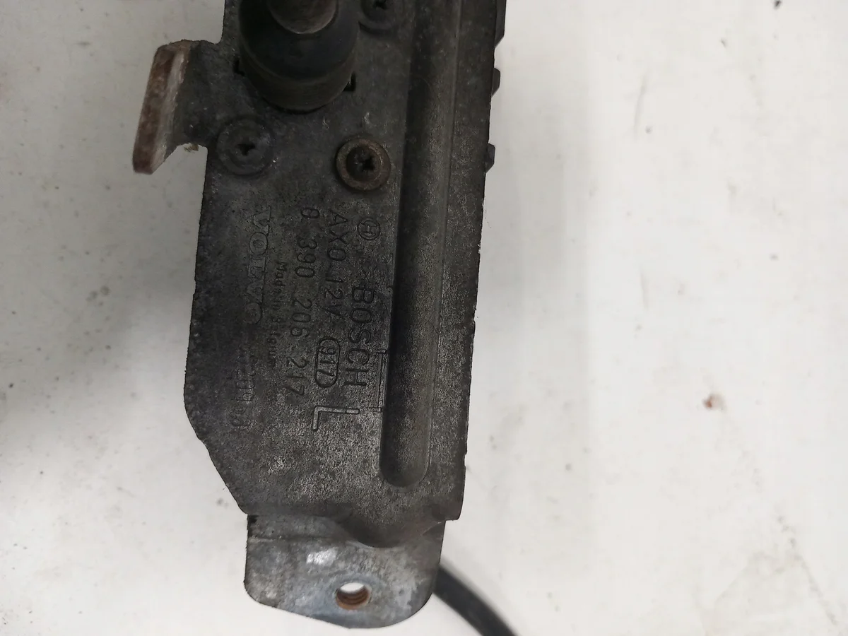 Volvo S80 I Wischermotor Scheinwerfer links image 3