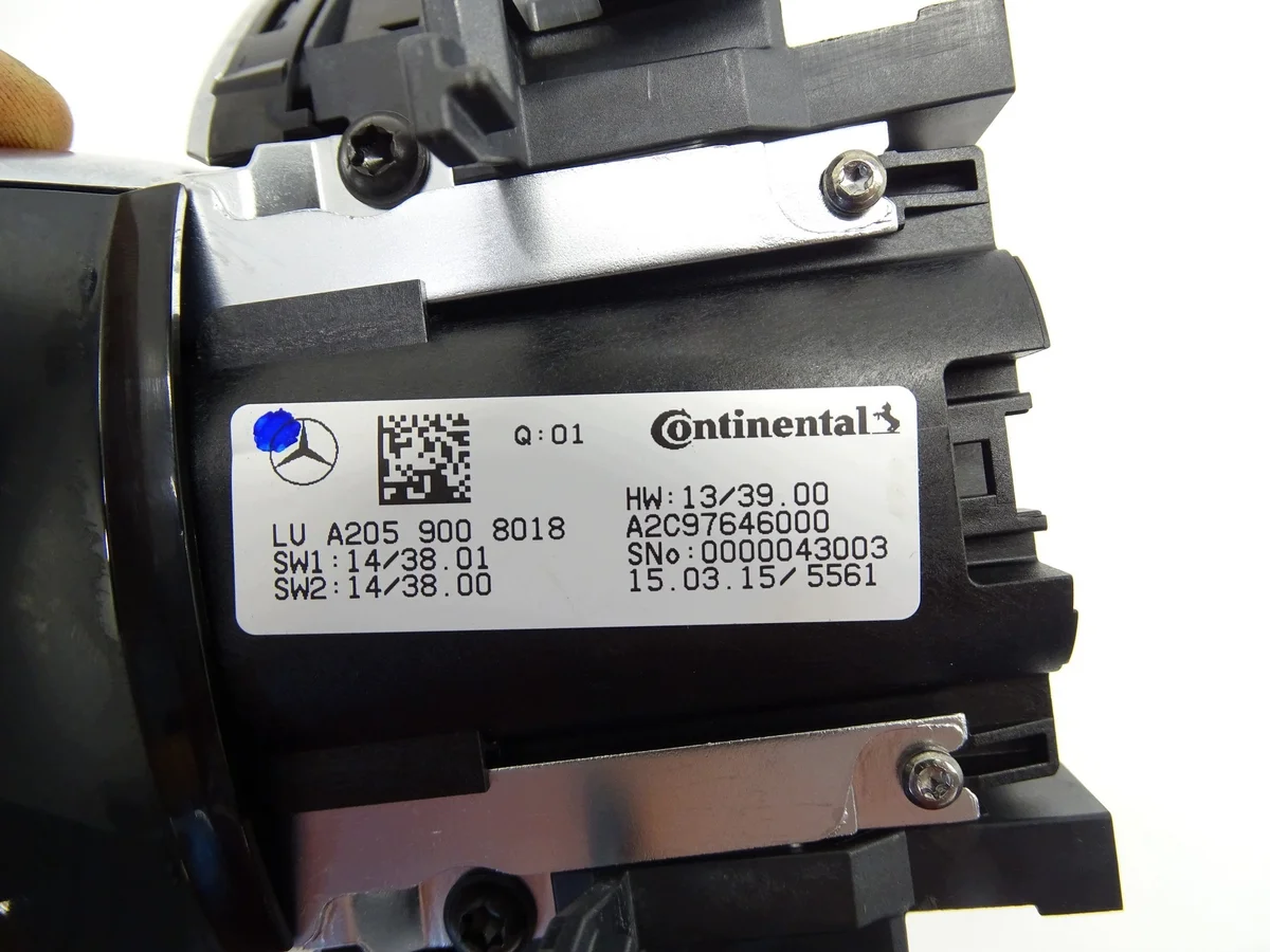 Mercedes C-Class W205 iDrive Controller Panel image 5