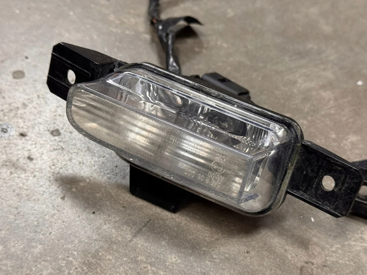 Volkswagen Tiguan 5N Lamp Cofania 5N0941072A