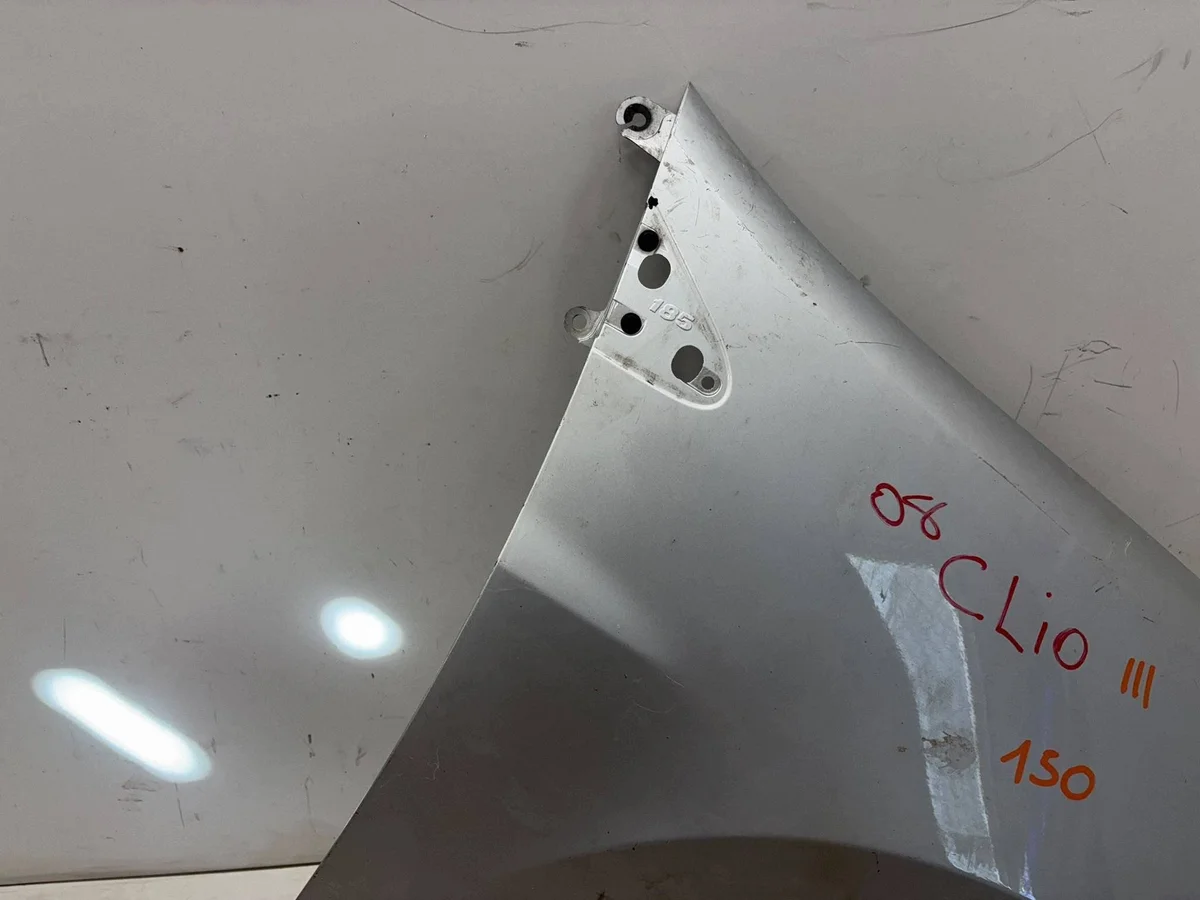 Renault Clio III Kotflügel Rechts Vorne OE image 4