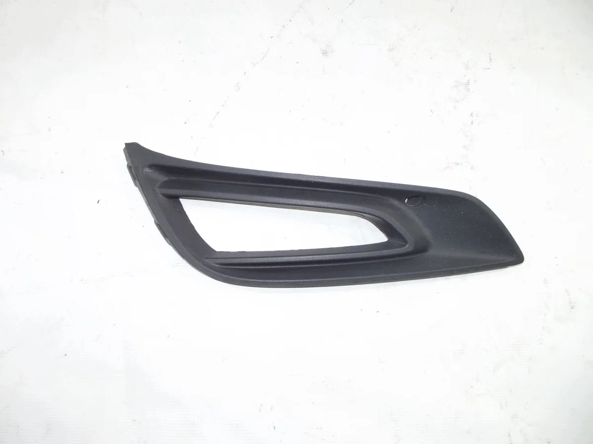 Opel Astra V K grille avant gauche