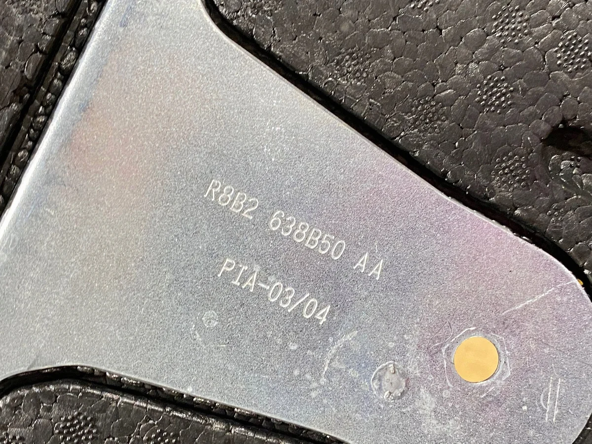 DEFENDER L663 Soporte Asiento R8B2638B50A image 5