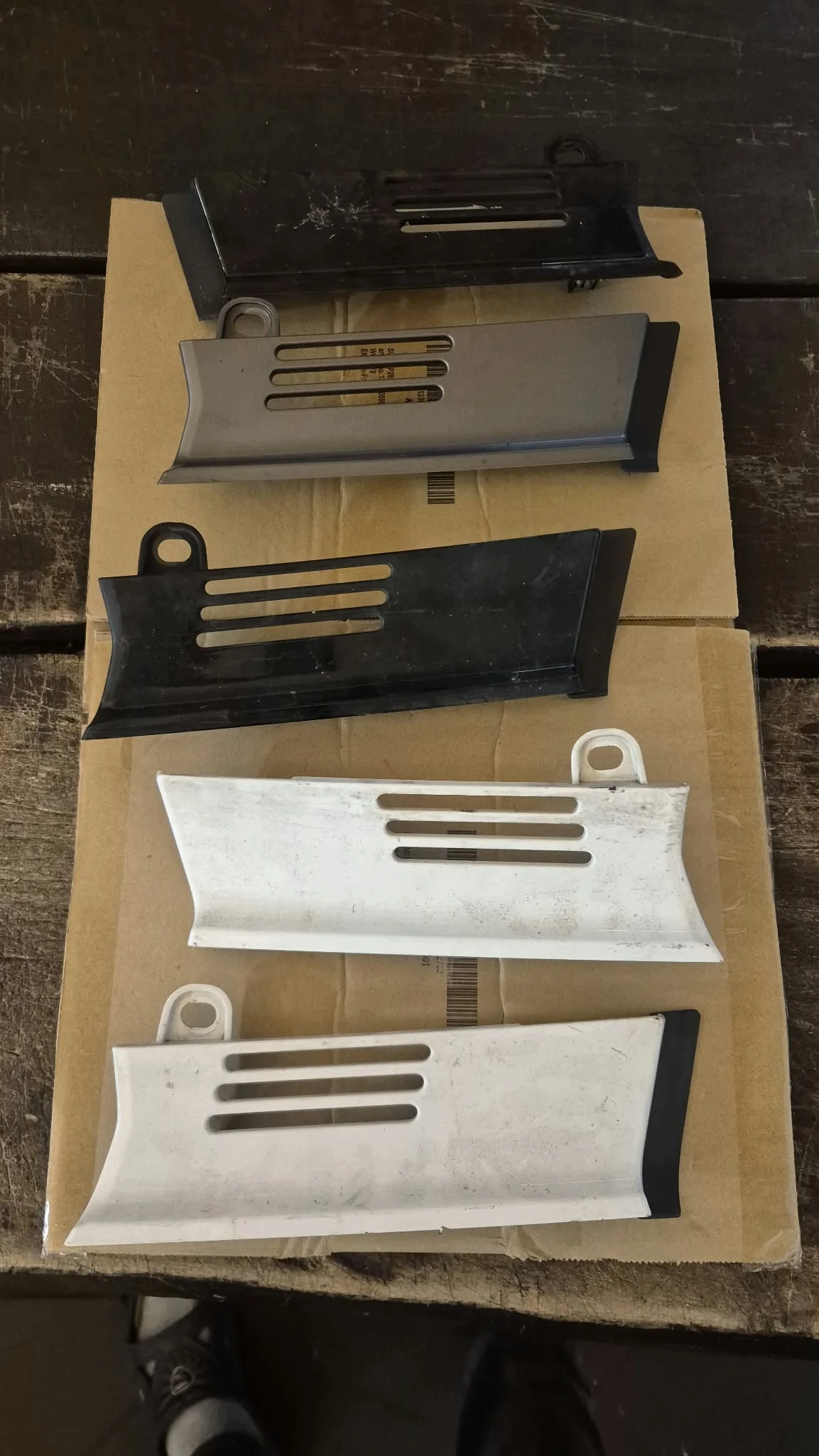 Scania NG Grille Insert Used 2297701 2297703