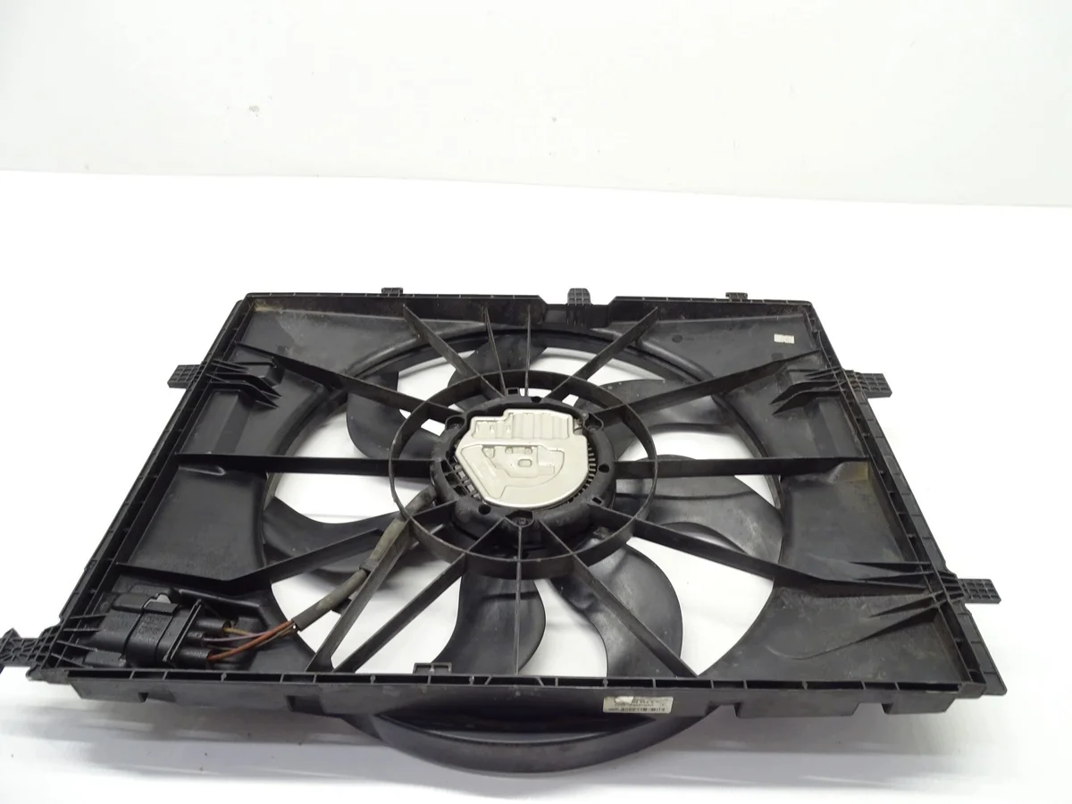 Ventilateur radiateur Mercedes Classe C W205 image 4