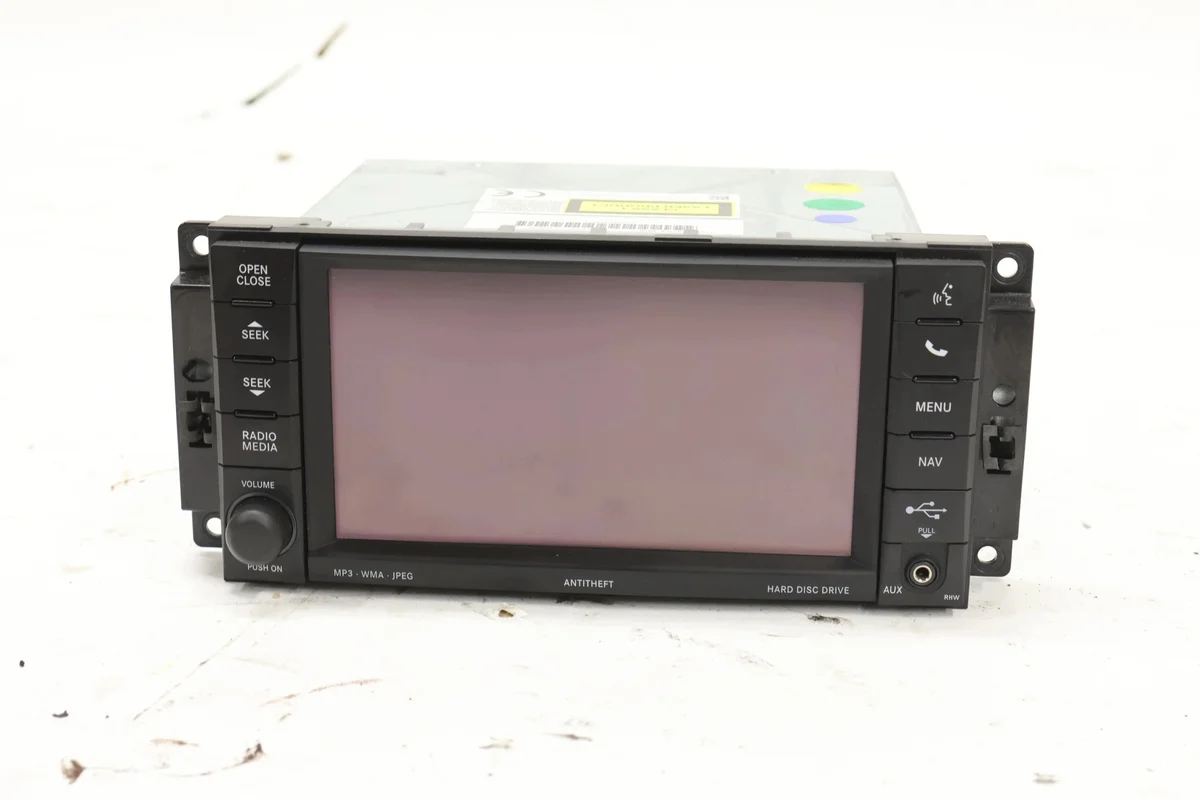 Radio Navegación Jeep Compass P68091003AE Usado