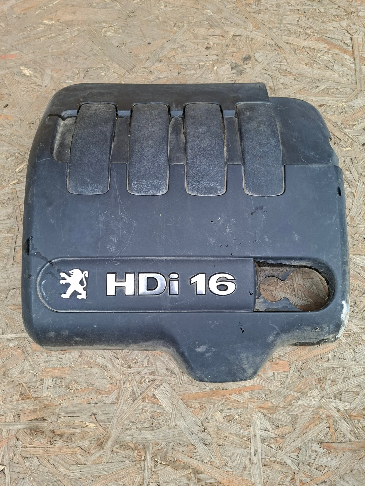 Tapa de motor Peugeot 308 HDI 9654079580