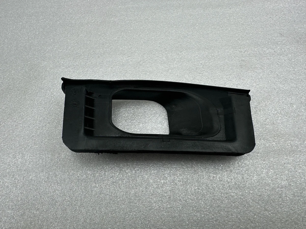 Peça Interior Audi A4 S4 B9 8W0819143