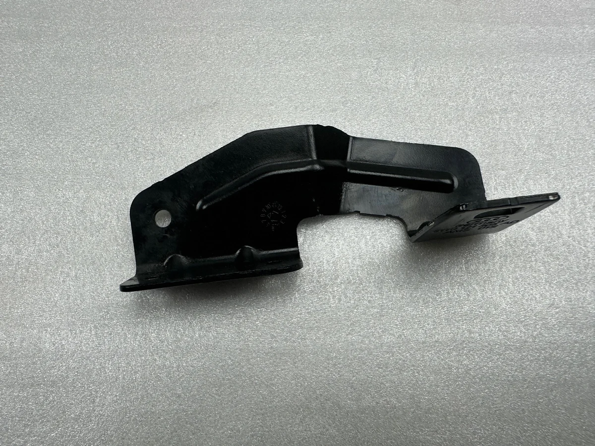 Audi A4 S4 B9 Innenraumteil 8W0121305 image 3