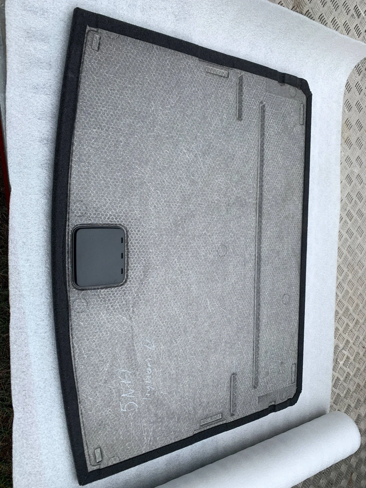 Volkswagen Tiguan 5NA858855J Bagageplank image 6