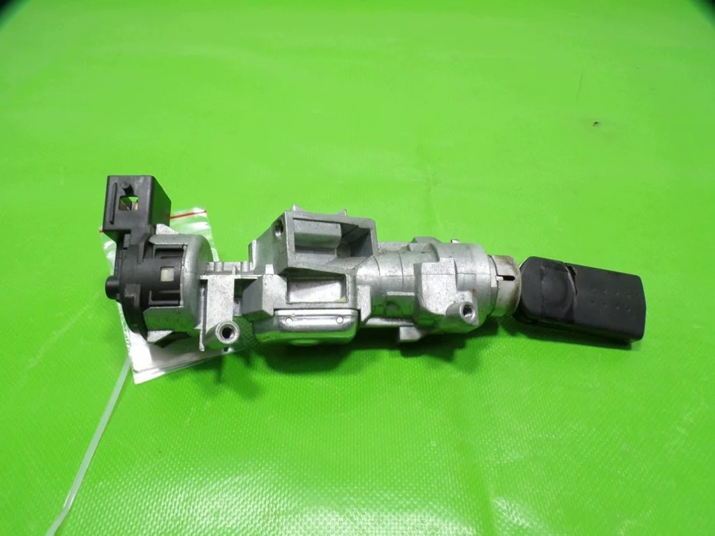Mazda 3 kytkin F-347905- AC image 5