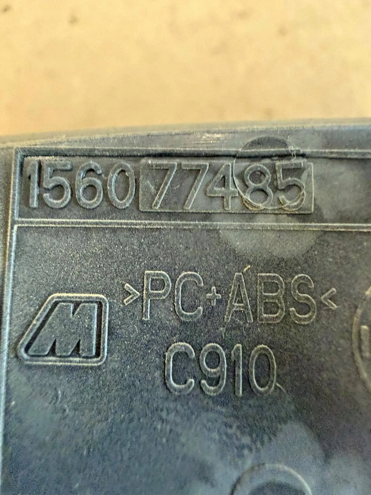 Alfa Romeo Window Switch OE 156079596 image 3