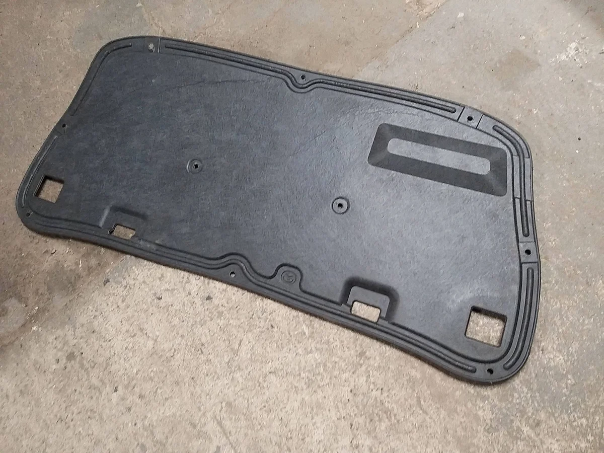 Mazda 3 BM 14-18 Isolamento Cofano NNI17984