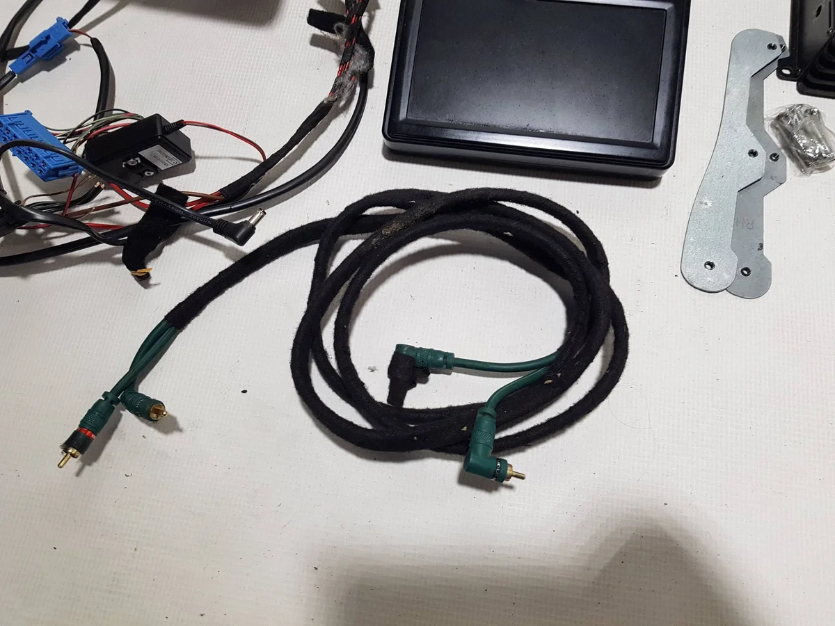 DVD Android per bracciolo Mercedes ML W164