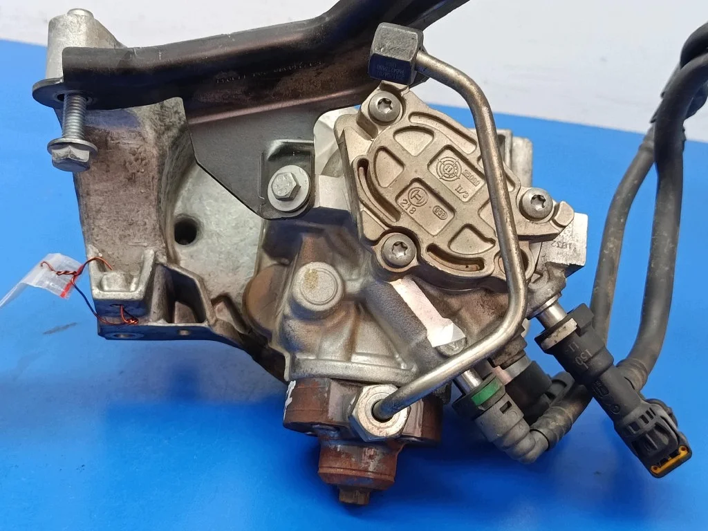Einspritzpumpe Citroen DS4 1.6HDI 9688499680 image 6
