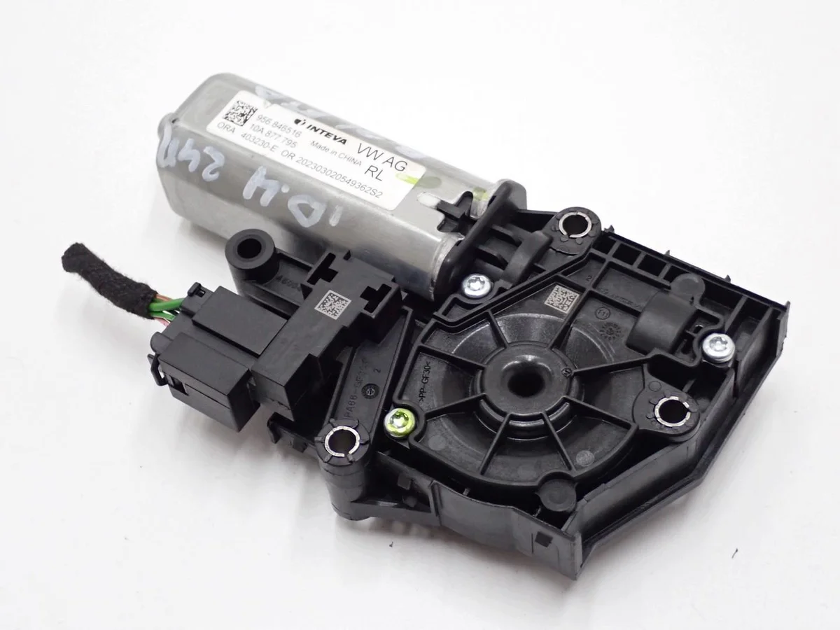 Lasikattomoottori VW ID.4 Käytetty 10A877795