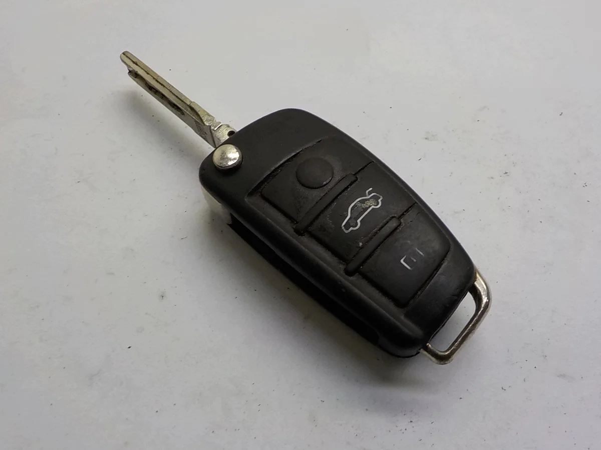 Audi A3 II 8P Sleutel Afstandsbediening 434 MHz