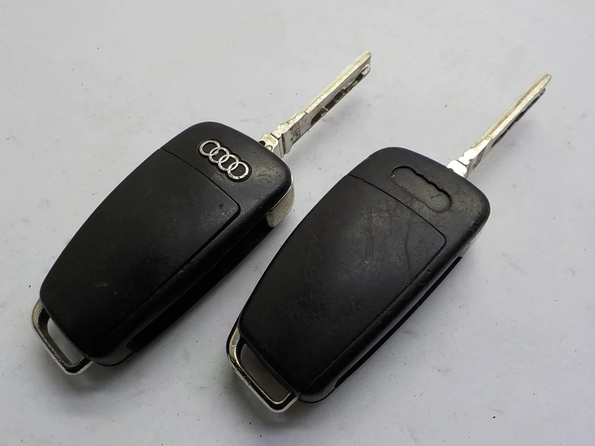 Clé télécommande Audi A3 II 8P 434 MHz image 3