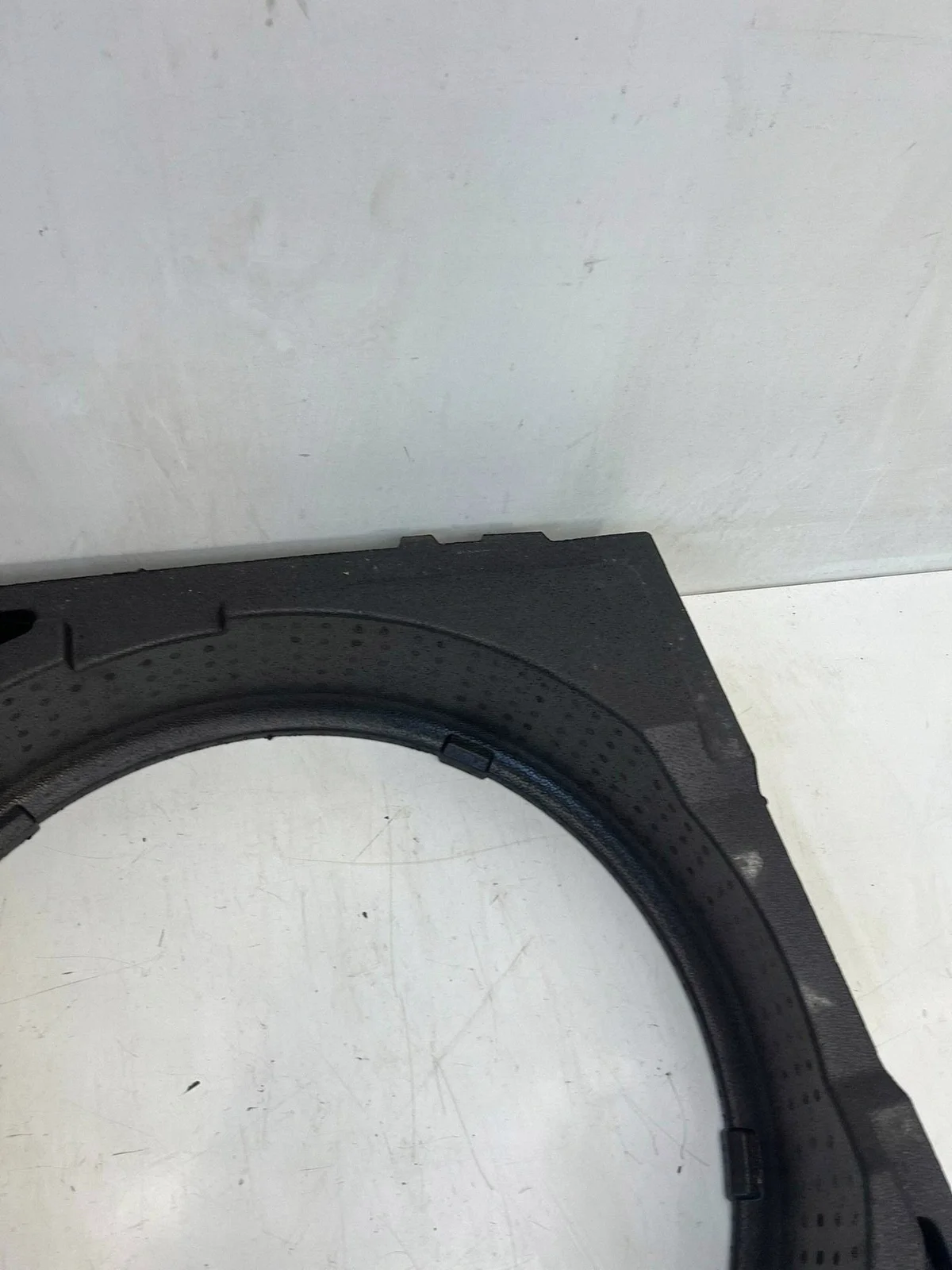 Audi Q3 8U 2012 Insert Roue de Secours 8U0012109E image 4