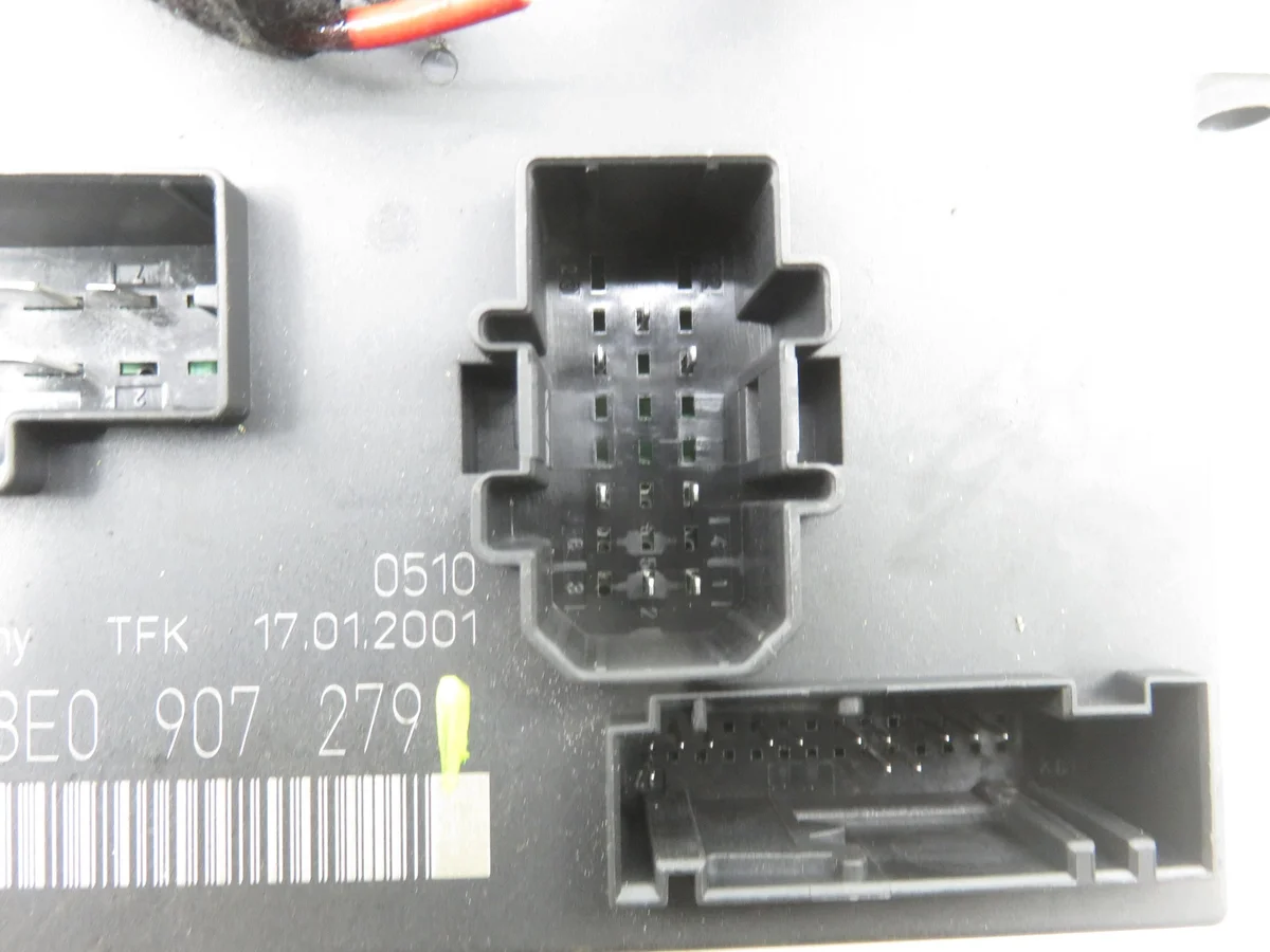 Audi A4 B6 8E0907279 - Controlador Luzes image 5