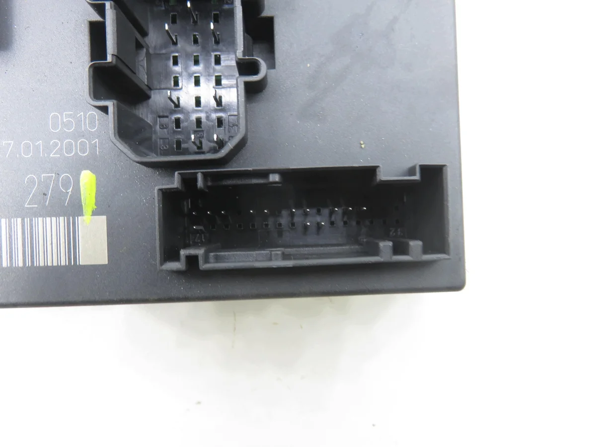 Audi A4 B6 8E0907279 - Controlador Luzes image 6