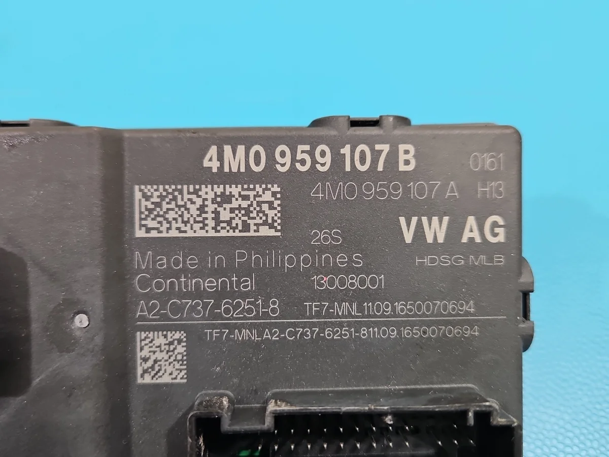 Trunk Lid Control Module Audi A4 B9 image 5