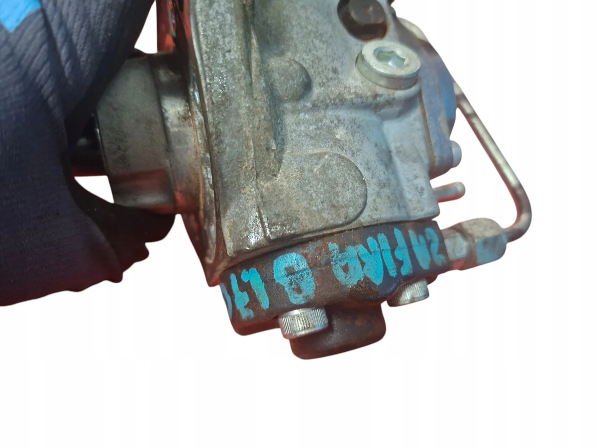Bränslepump Opel Zafira B 1.7CDTI 55586501 image 3