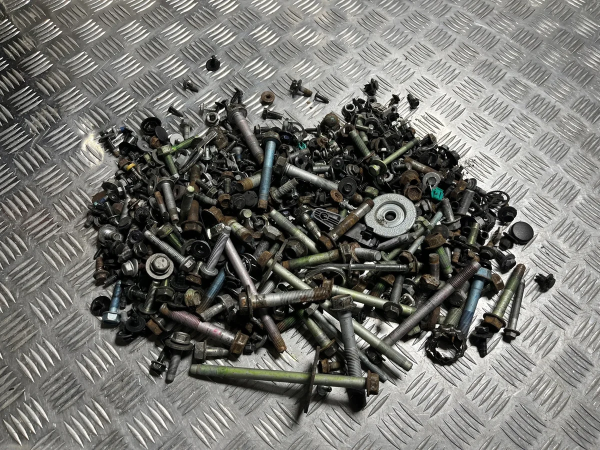 Clips Desmontaje Renault Koleos II PU34432