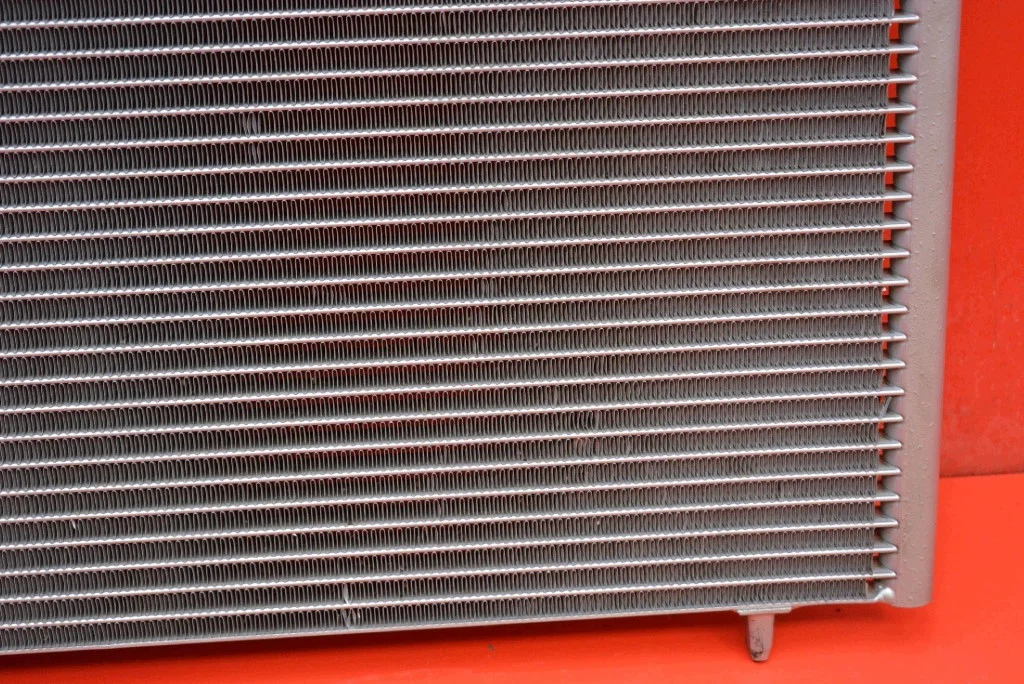 Condensor Airco Peugeot 206 CC 2.0 16V image 4