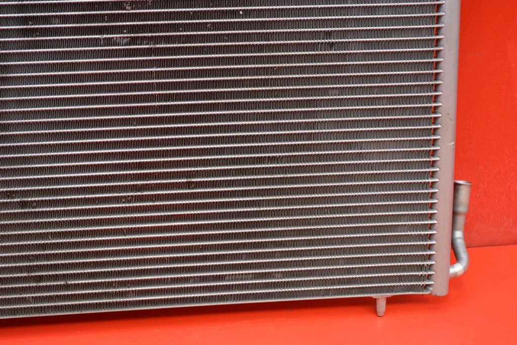 Condensor Airco Peugeot 206 CC 2.0 16V image 9
