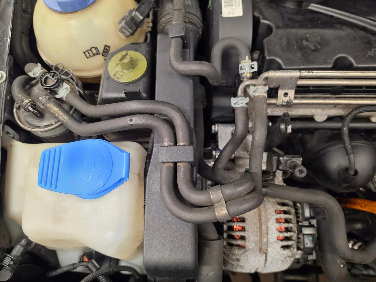 Kraftstofffiltergehäuse mit Leitungen 1.9 TDI image 3