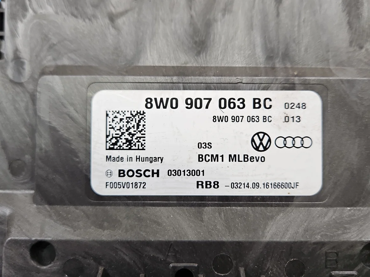 Steuergerät Komfortmodul BCM1 Audi A4 B9 image 3