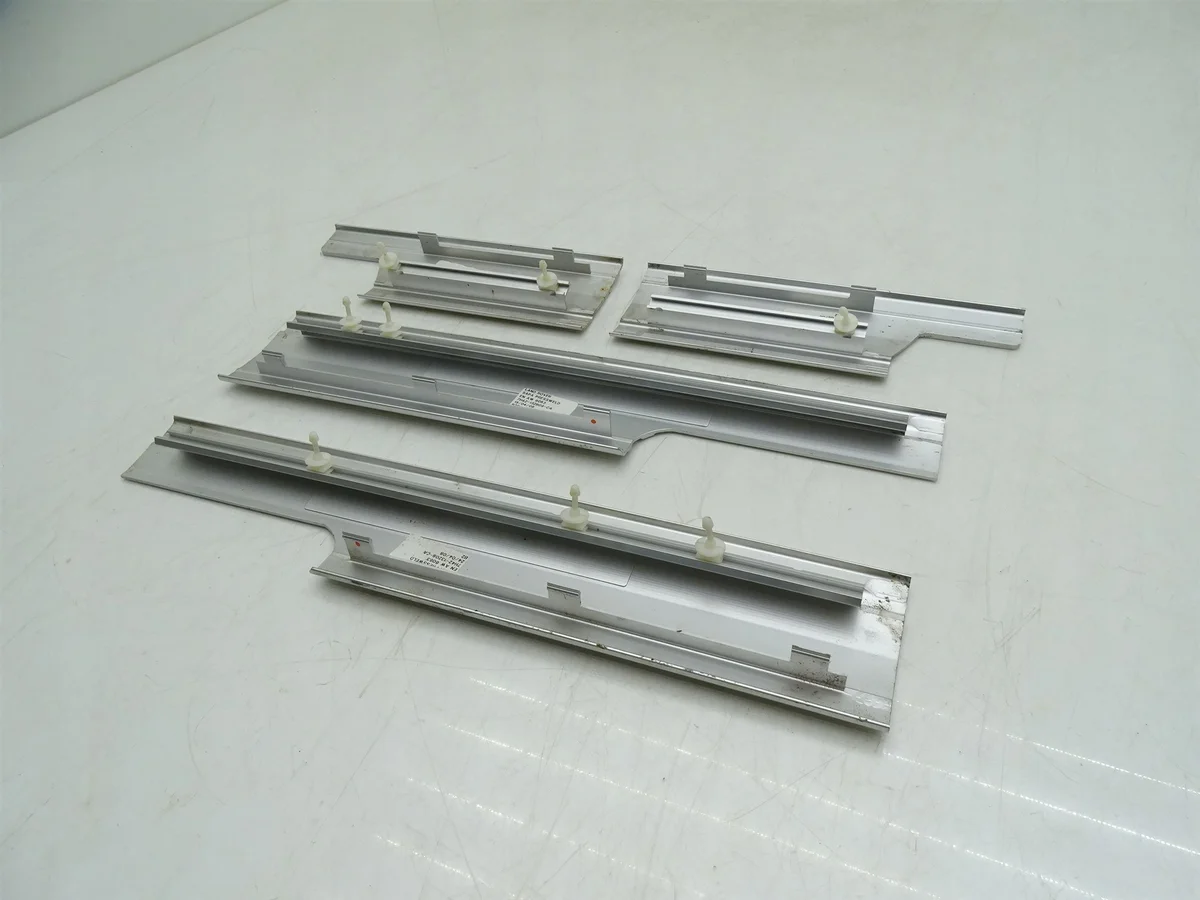 Range Rover Sport L322 III - Moldura Usada image 6